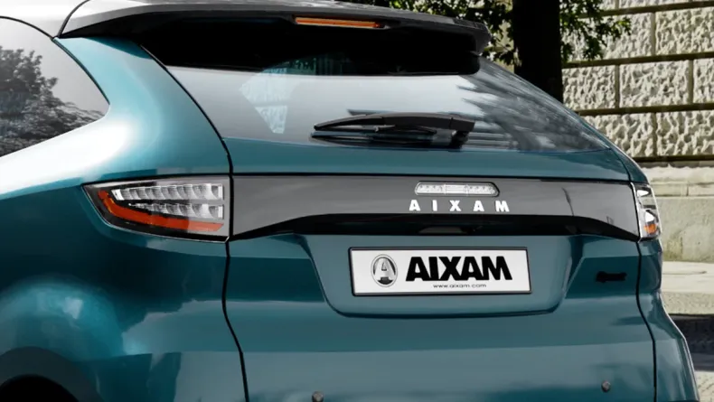 AIXAM Mopedbil e Coupé CUTSPO_BLC_34AR_JPG.jpg