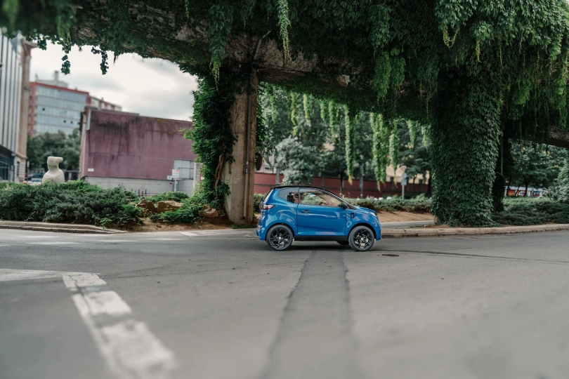 AIXAM Mopedbil e City SITU_ECITSPO_BLS_PNG (3).jpg